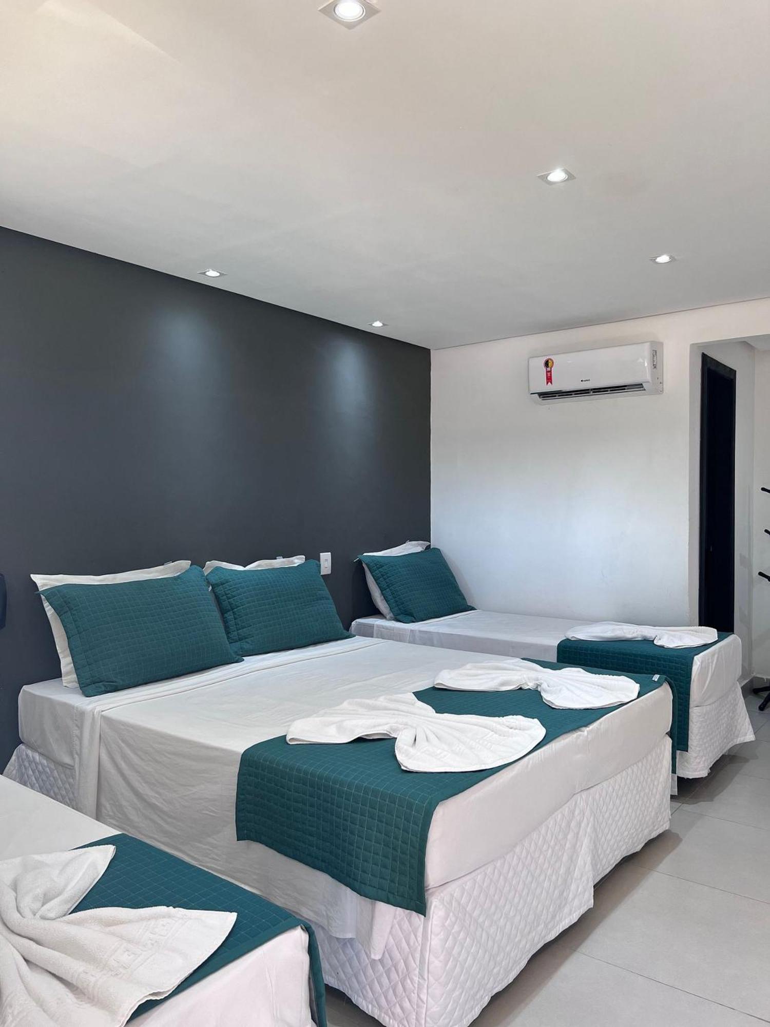 O Beira Mar Praia Hotel Esta Localizado Na Orla, Na Praia De Taperapuan, Cafe Incluso, Wi-Fi 500Mb, Piscinas, Estacionamento Privativo, Ar Condicionado Split, Smart Tv, Frigobar, Porto Seguro Exterior photo
