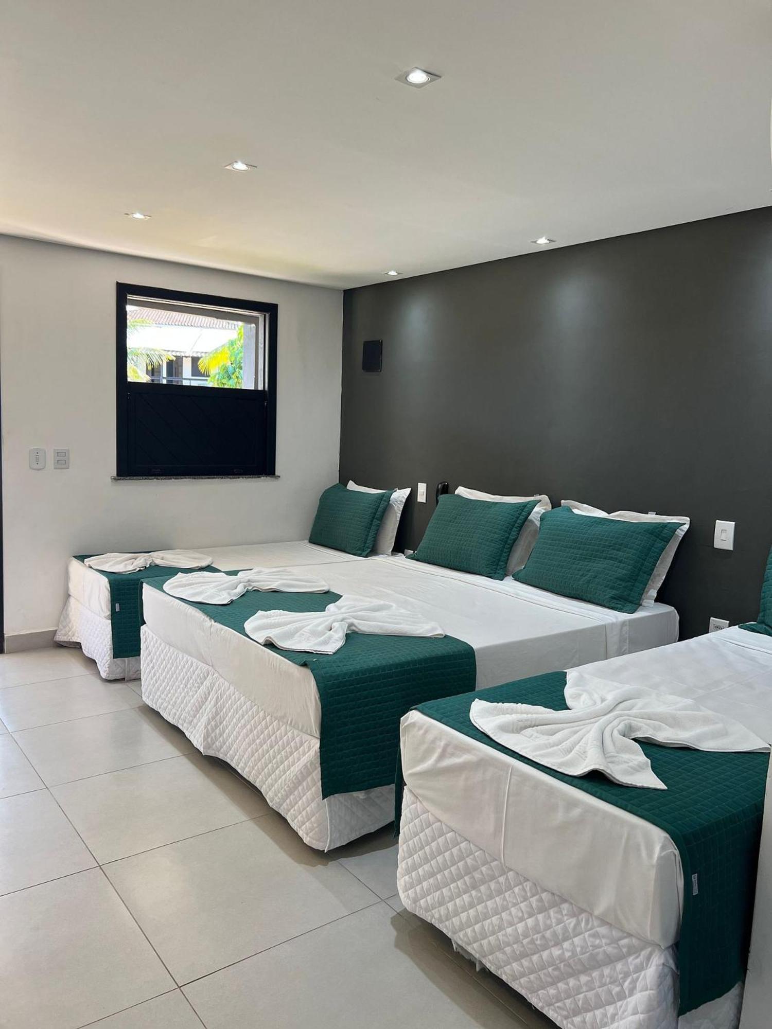 O Beira Mar Praia Hotel Esta Localizado Na Orla, Na Praia De Taperapuan, Cafe Incluso, Wi-Fi 500Mb, Piscinas, Estacionamento Privativo, Ar Condicionado Split, Smart Tv, Frigobar, Porto Seguro Exterior photo